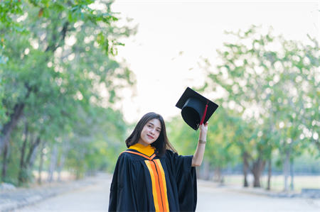 磐石成人函授的課程設(shè)置和專業(yè)選擇如何？